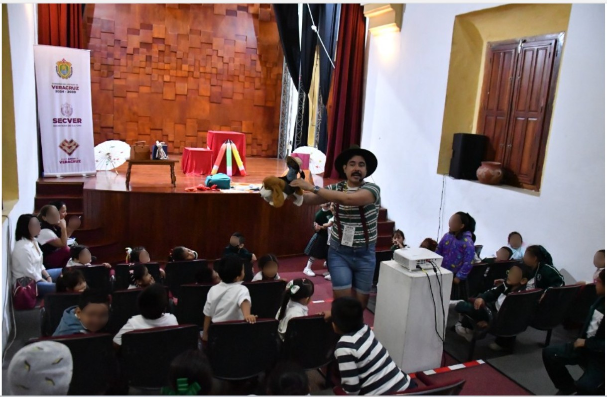 Qué gran forma de celebrar el Día Nacional del Libro