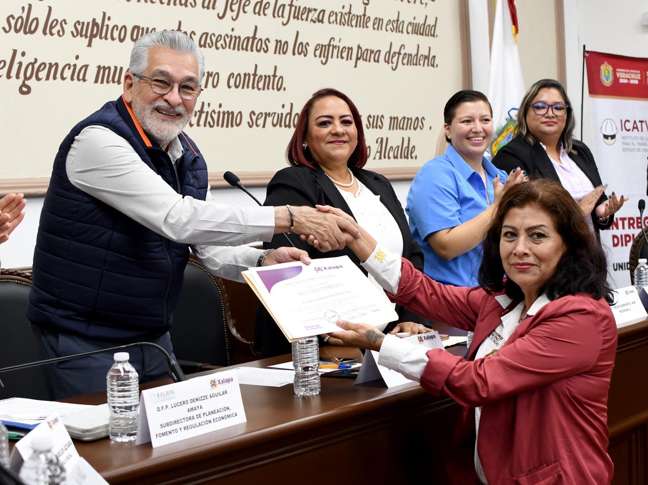 cursos de capacitación para el trabajo contribuyen al desarrollo económico local