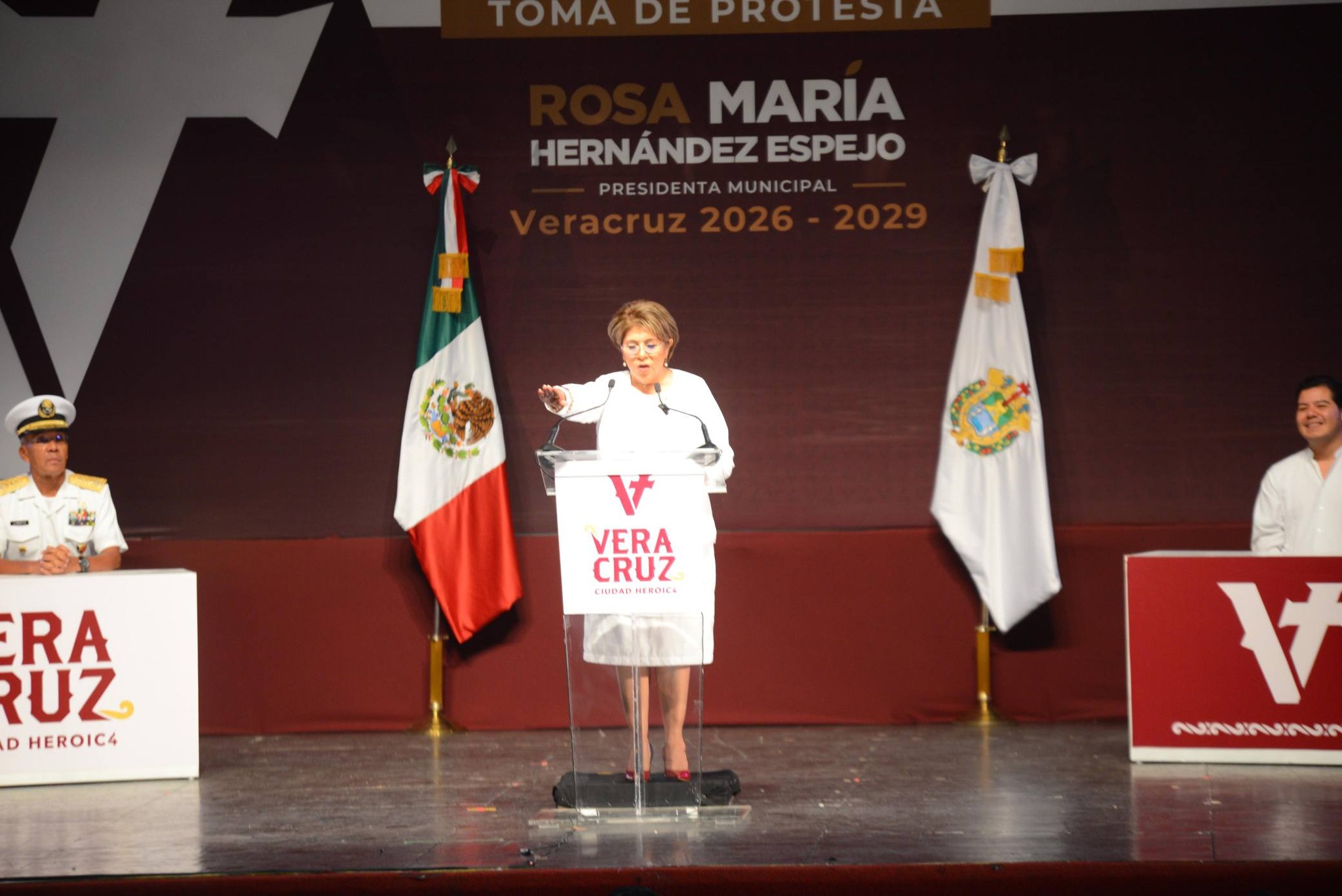 Rosa María Hernández asume la alcaldía de Veracruz