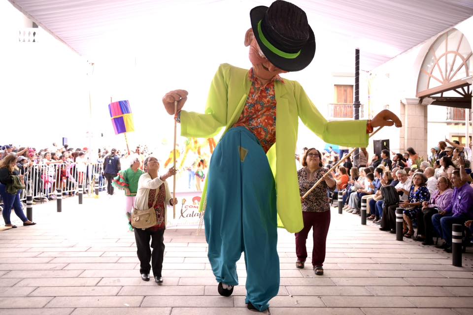 El Viejo del Muelle a las Calles