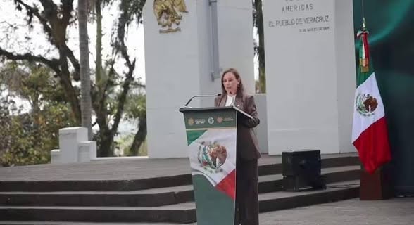 Respuesta Inmediata a Estudiantes en el Parque Juarez