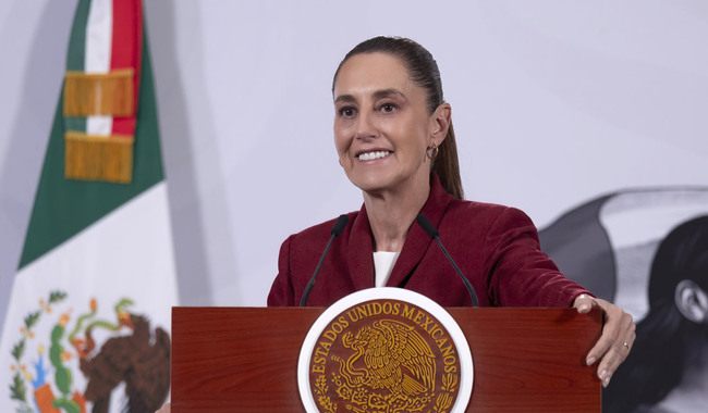 México Contrata a 14 Mil Médicos Especialistas