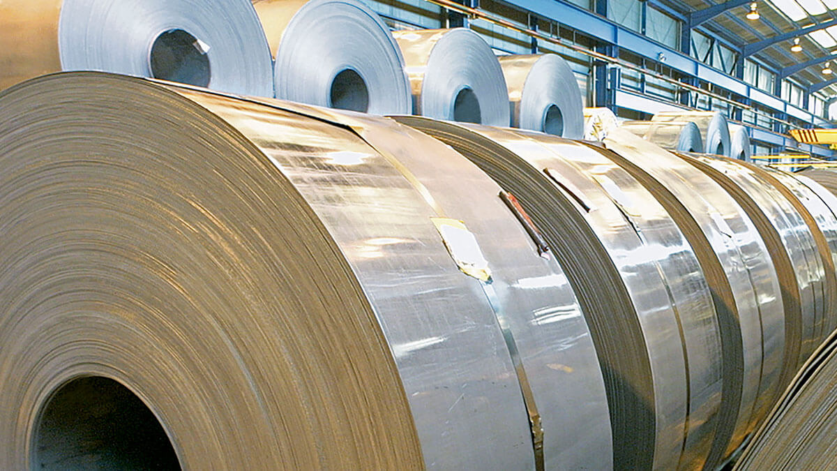 Trump Blinda la Industria Nacional