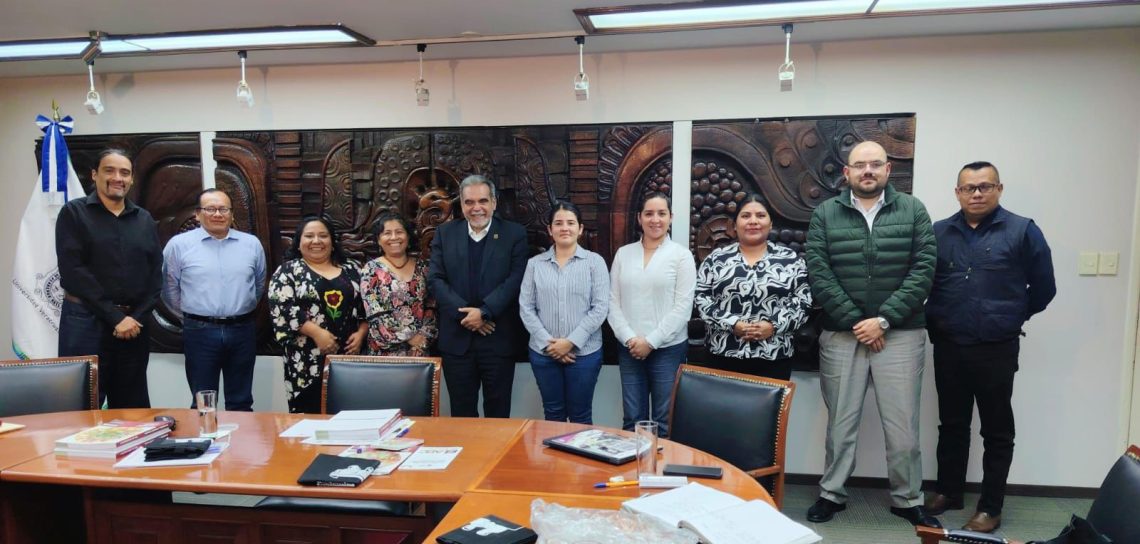 La UV se Suma a la Lucha Contra el Rezago Educativo