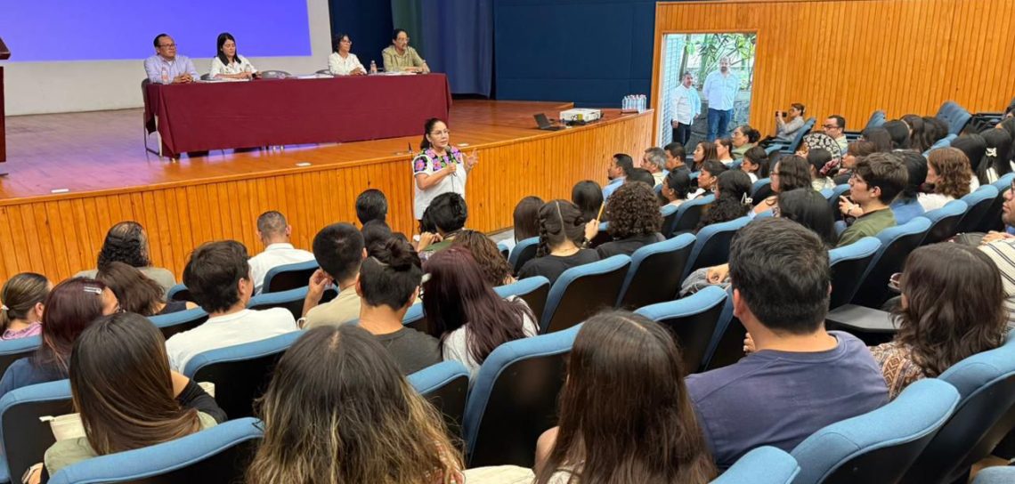 Convocan a Universitarios para Abatir Rezago Educativo