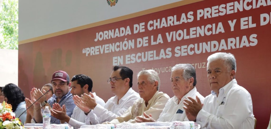 Estudiantes se Capacitan contra la Violencia y el Delito